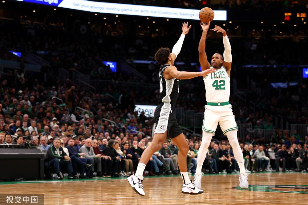 访中意外披 访中意外披